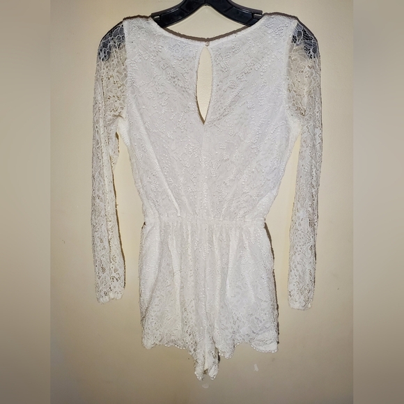 Abercrombie & Fitch Lace Shorts Romper Size S - Picture 3 of 4